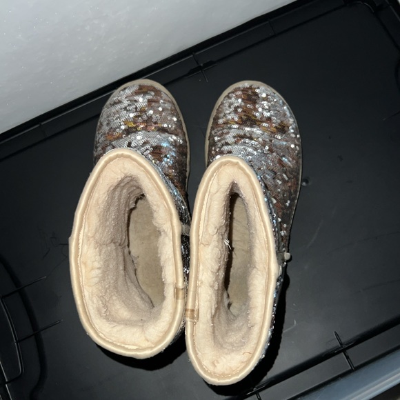 UGG Classic Short Sequin Boots - Picture 5 of 5